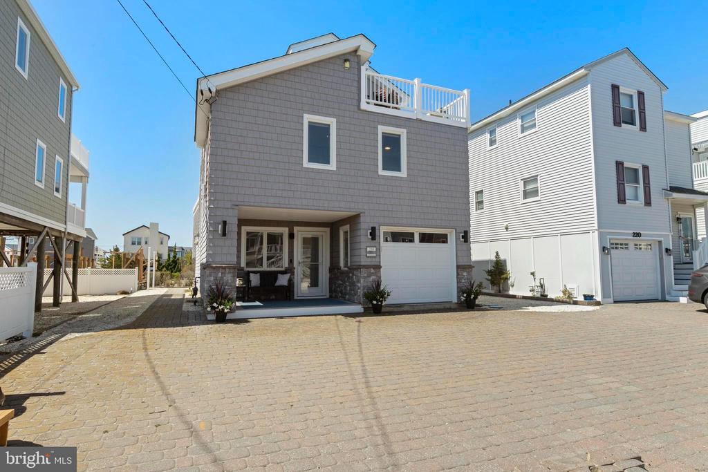 218 W 27TH STREET