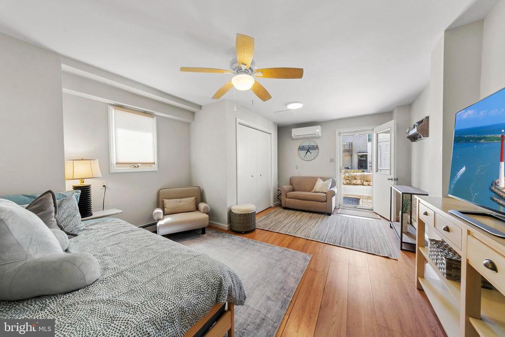 218 W 27TH STREET