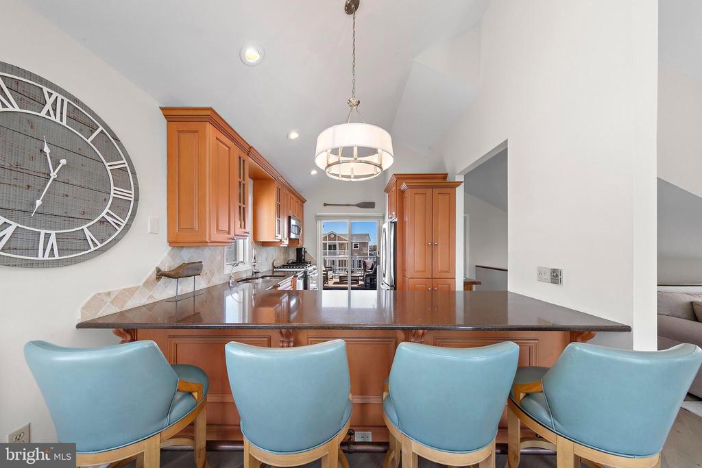 218 W 27TH STREET