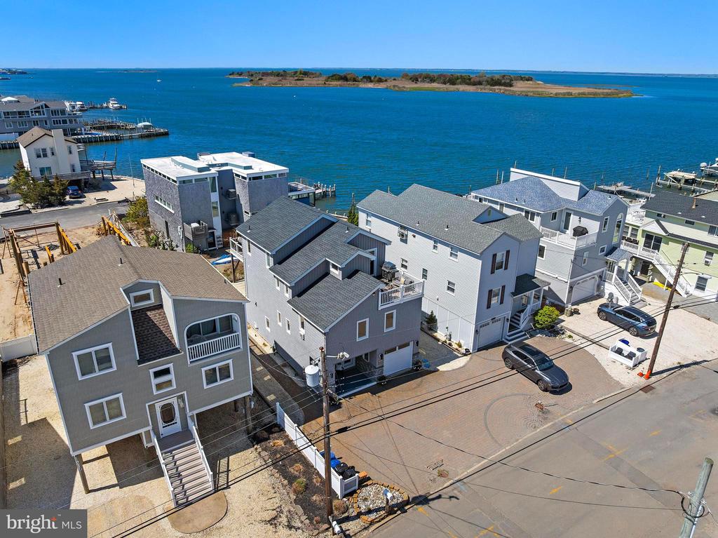 218 W 27TH STREET