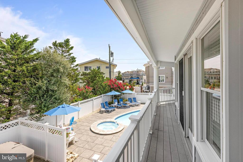 51 LONG BEACH BLVD A
