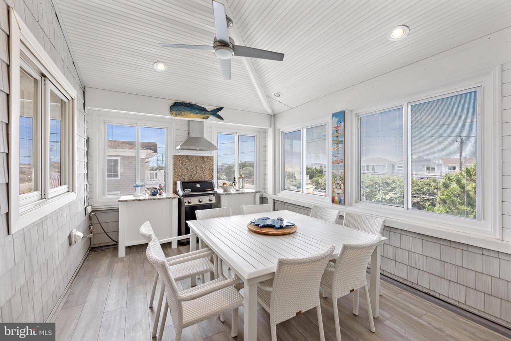 51 LONG BEACH BLVD A