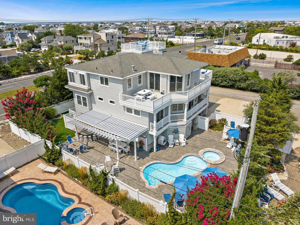 51 LONG BEACH BLVD A