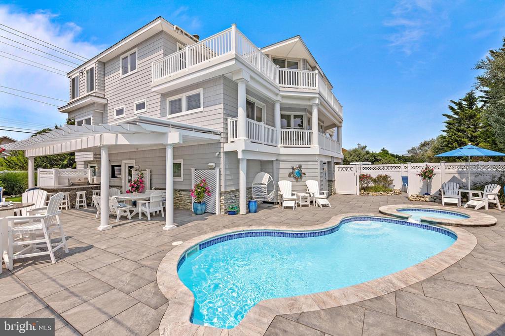 51 LONG BEACH BLVD A