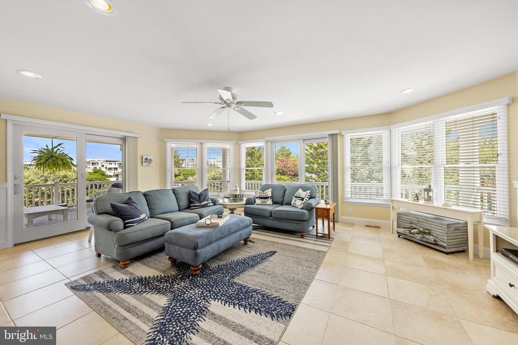 51 LONG BEACH BLVD A