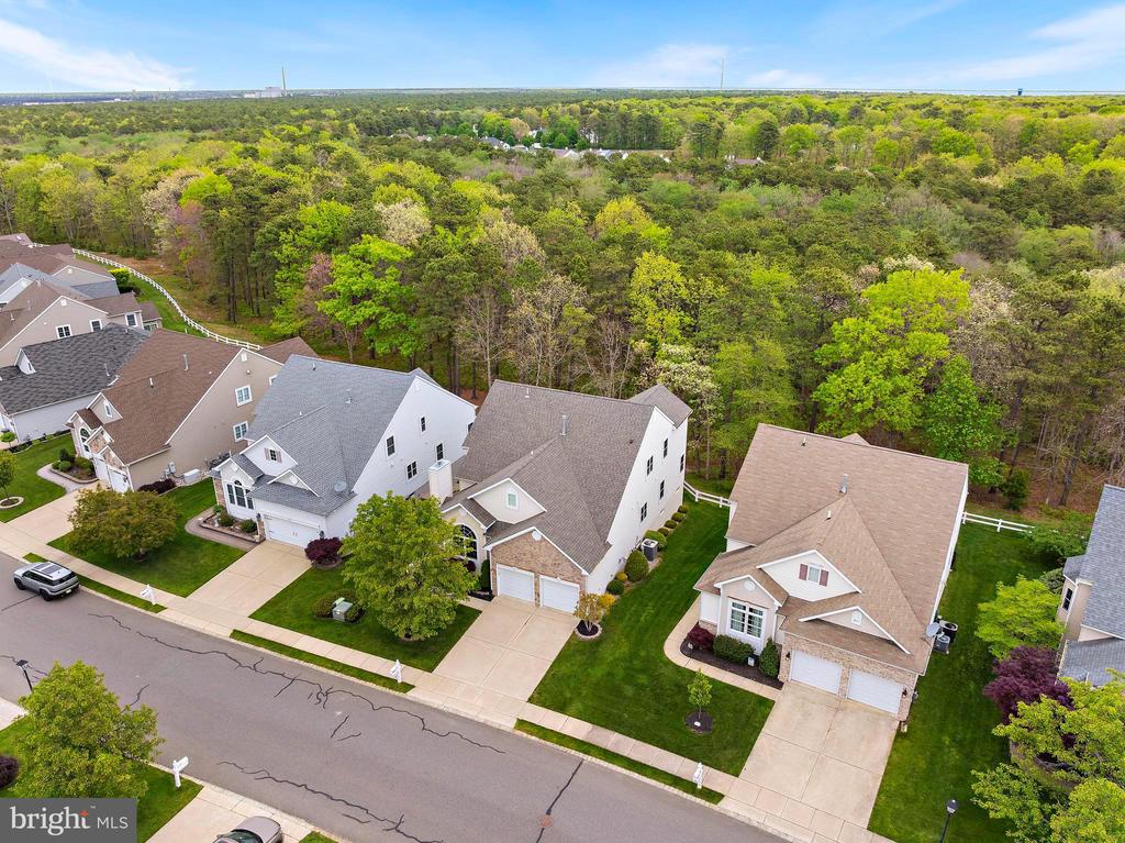 20 SPRING LAKE BOULEVARD