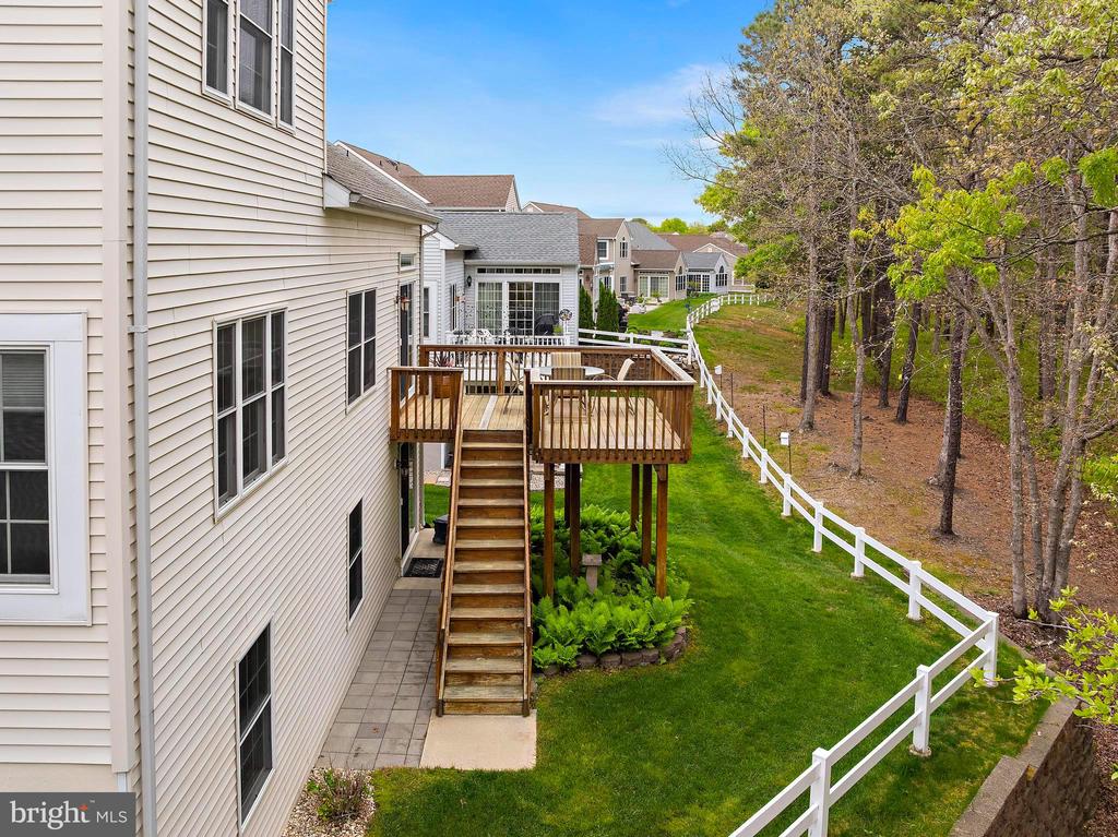 20 SPRING LAKE BOULEVARD