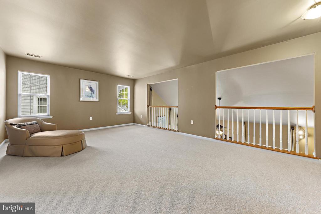 20 SPRING LAKE BOULEVARD