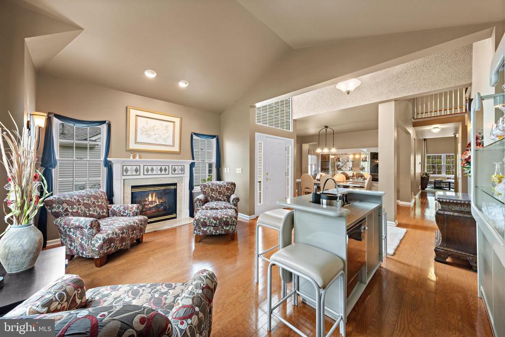20 SPRING LAKE BOULEVARD