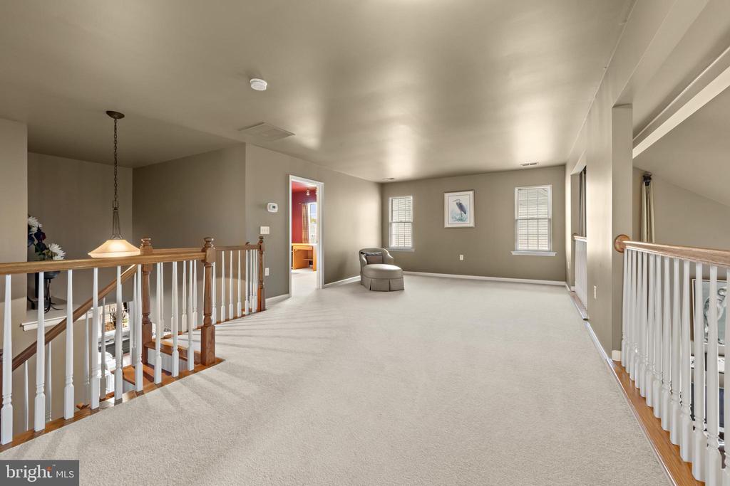 20 SPRING LAKE BOULEVARD