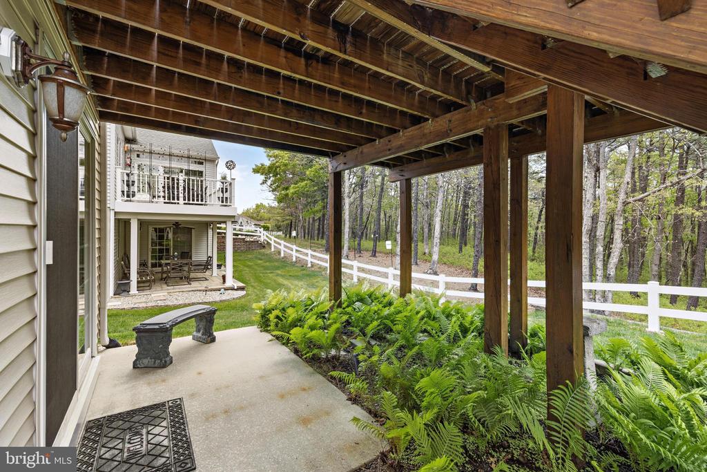 20 SPRING LAKE BOULEVARD