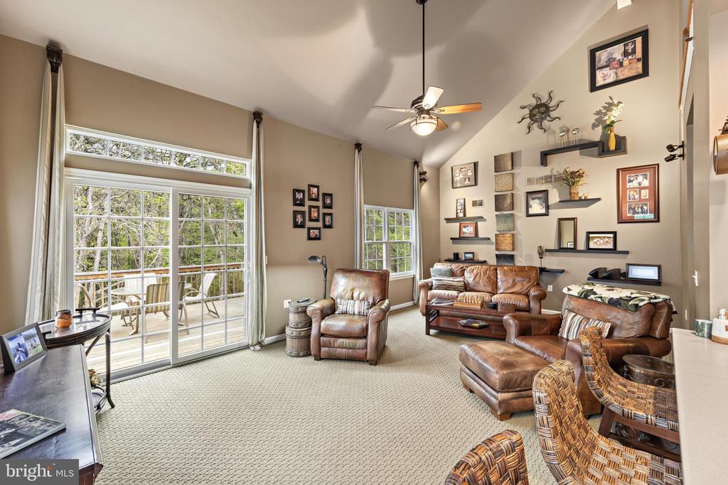 20 SPRING LAKE BOULEVARD