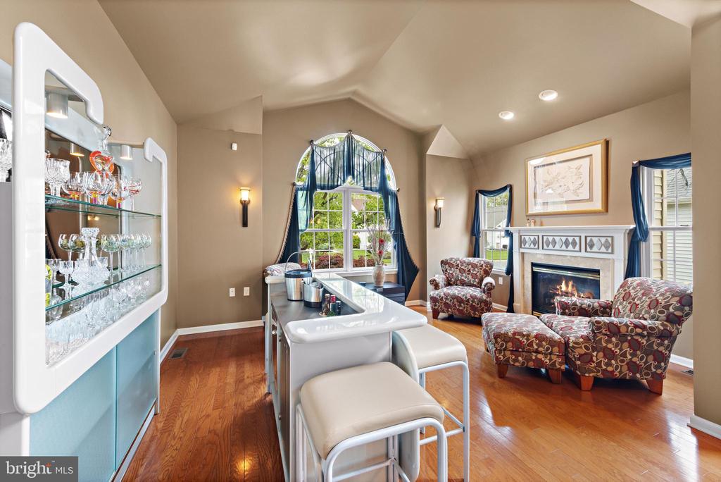 20 SPRING LAKE BOULEVARD