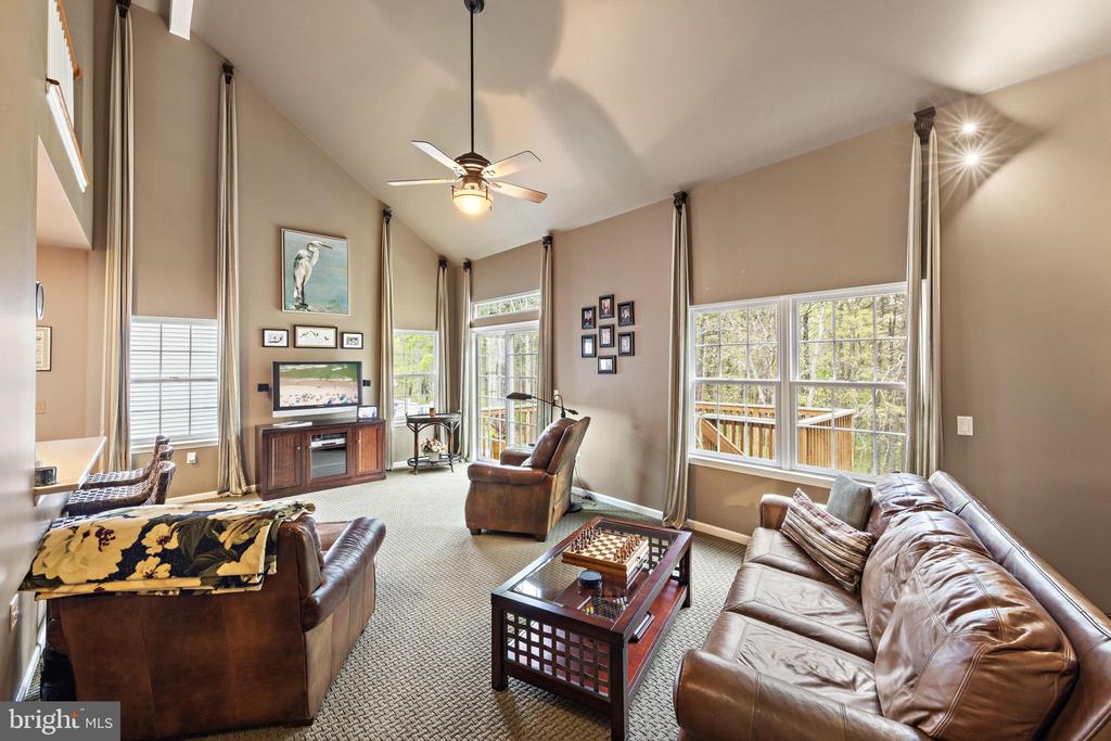 20 SPRING LAKE BOULEVARD