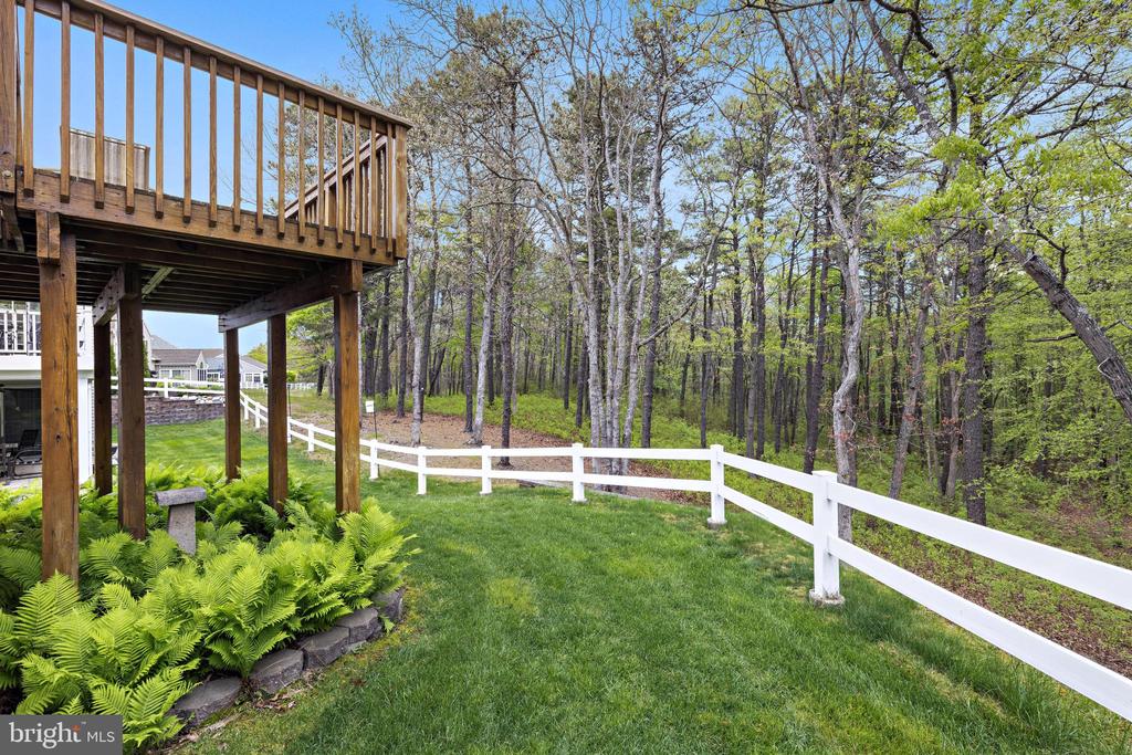 20 SPRING LAKE BOULEVARD
