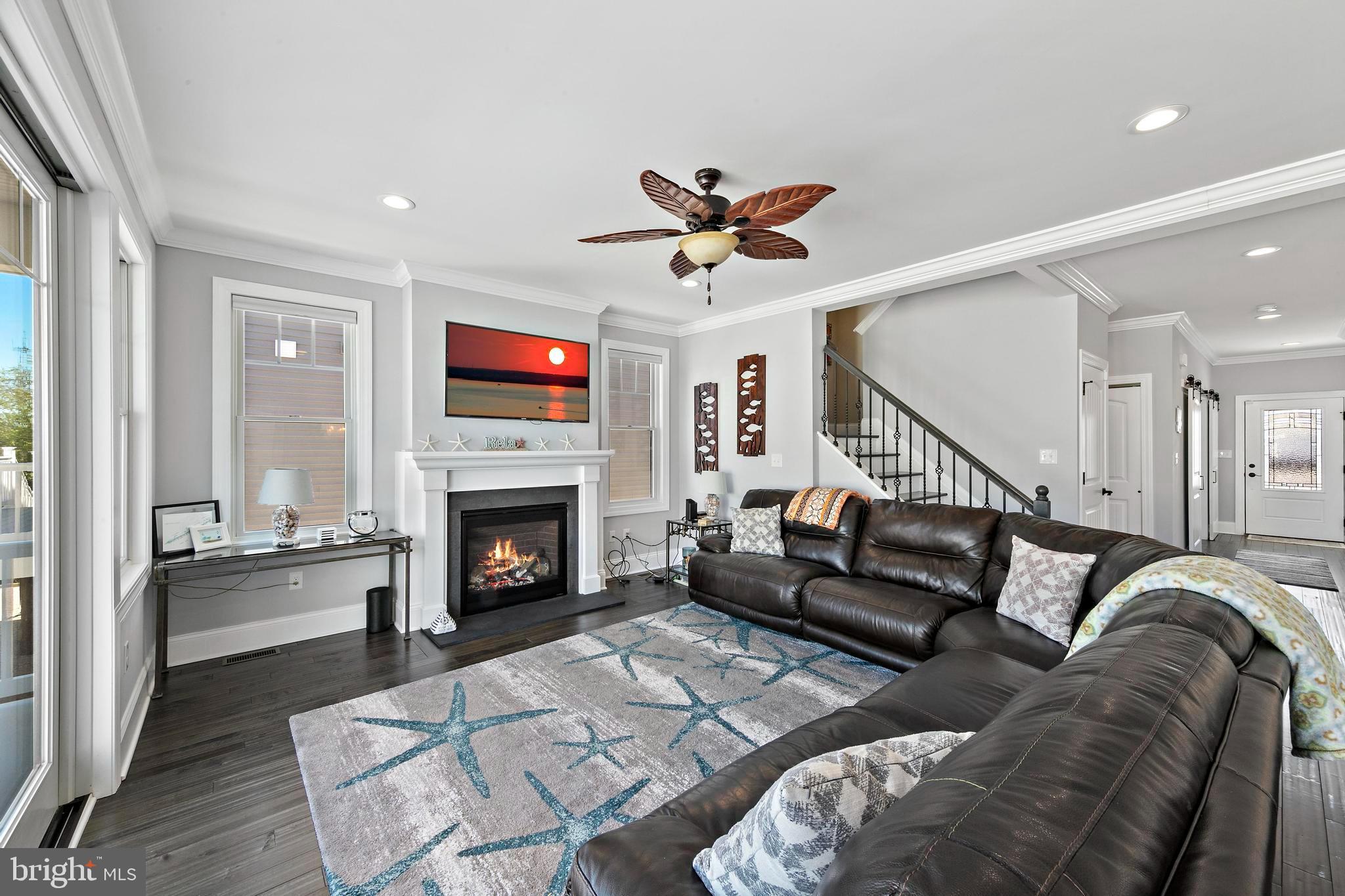 231 N 8TH STREET