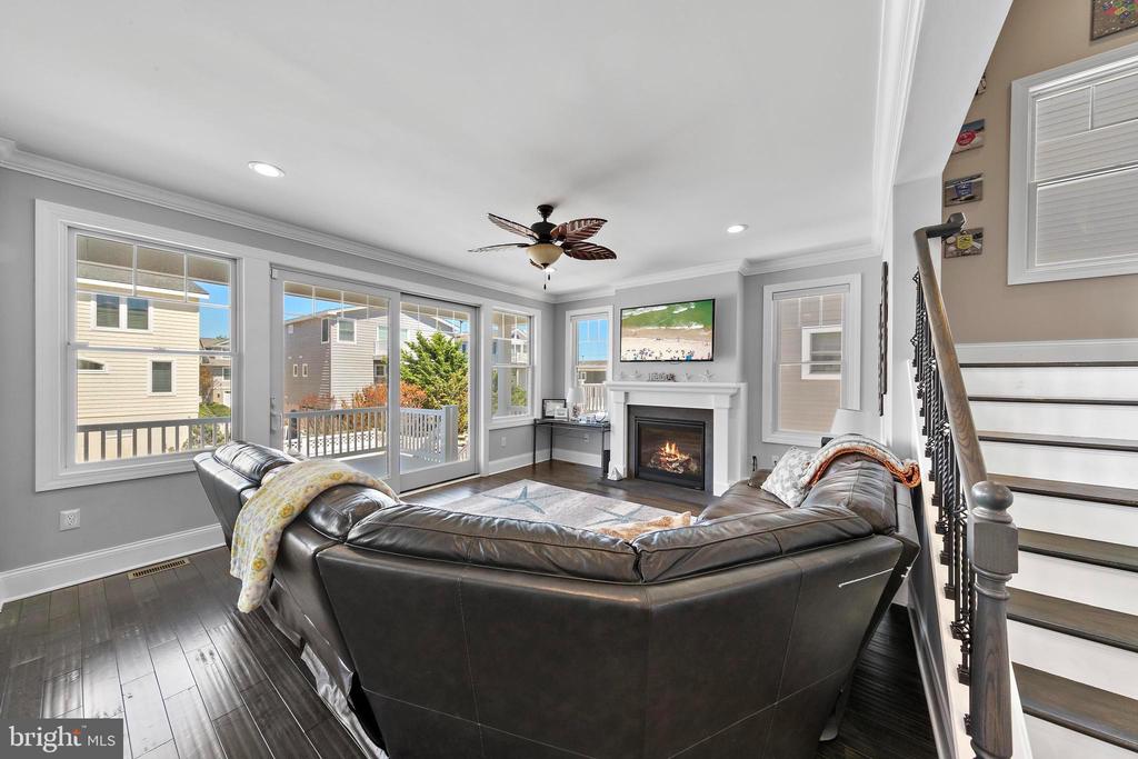231 N 8TH STREET
