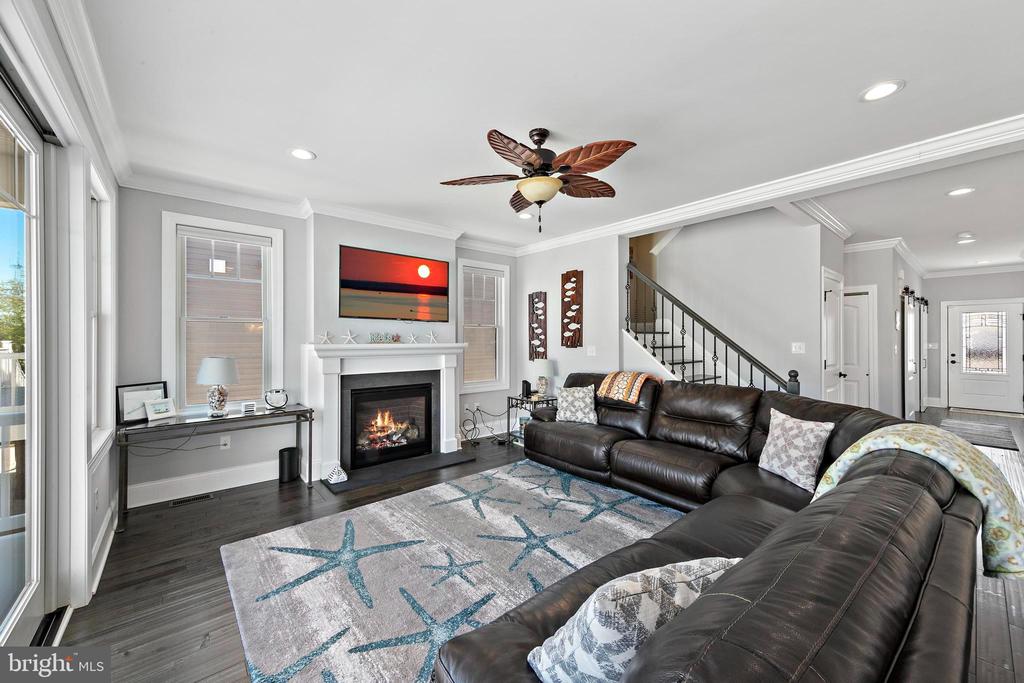 231 N 8TH STREET