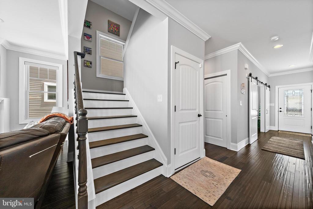 231 N 8TH STREET