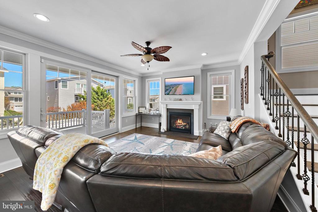 231 N 8TH STREET