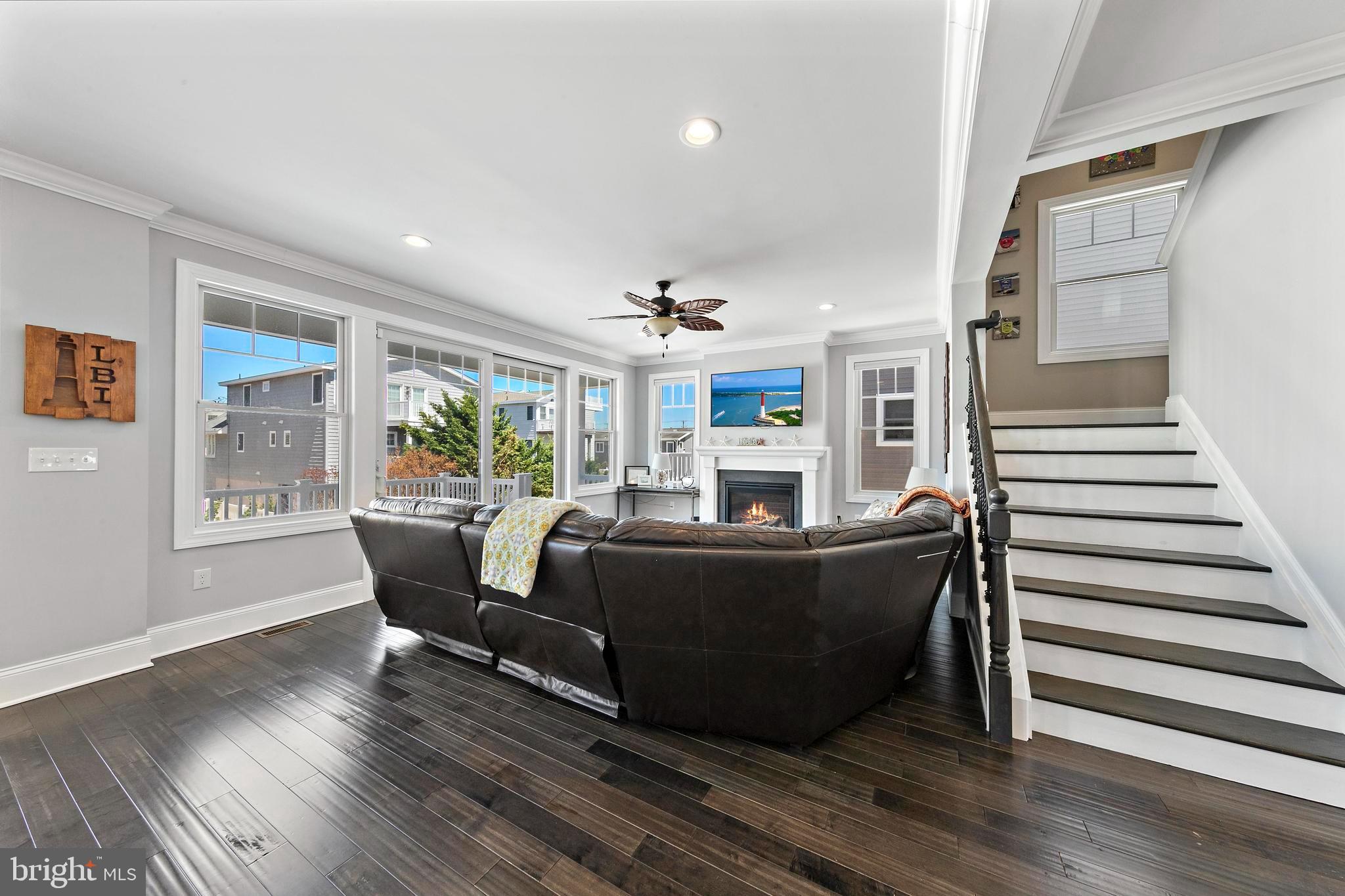 231 N 8TH STREET