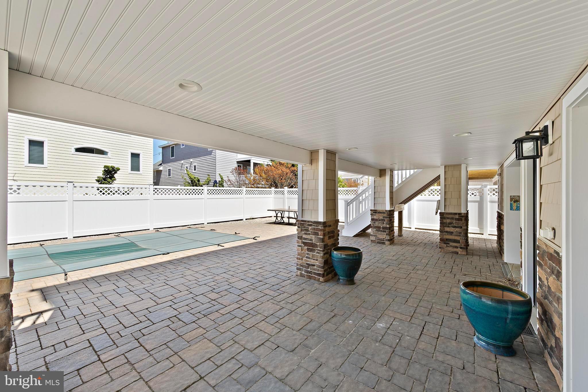 231 N 8TH STREET
