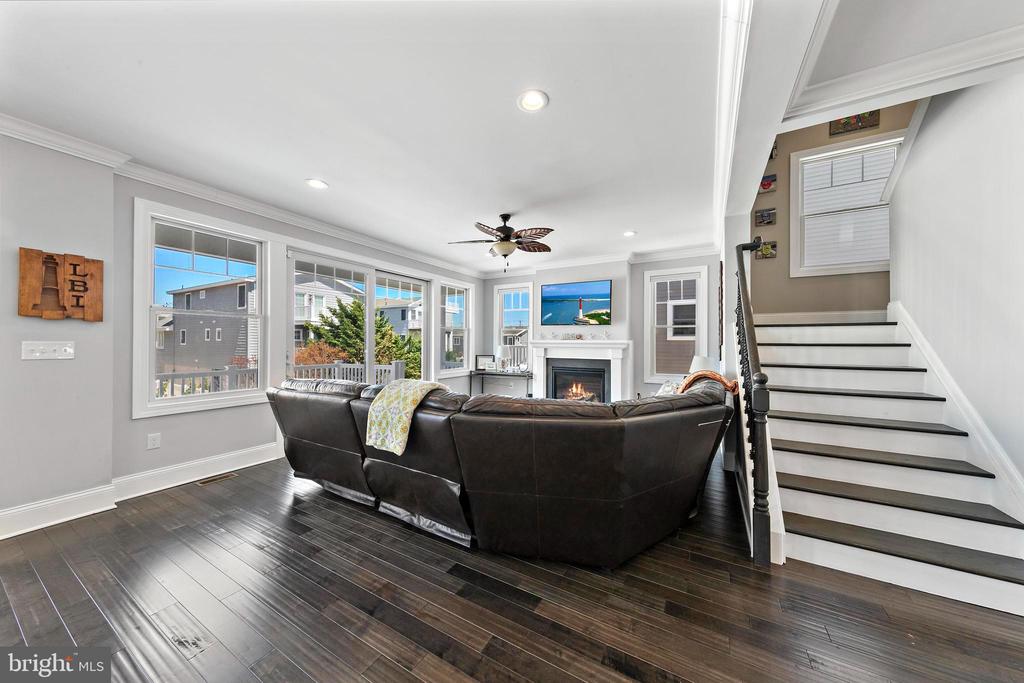 231 N 8TH STREET