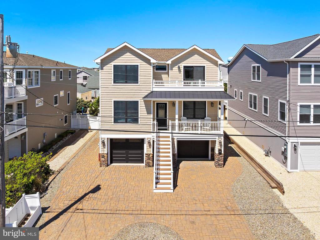 231 N 8TH STREET