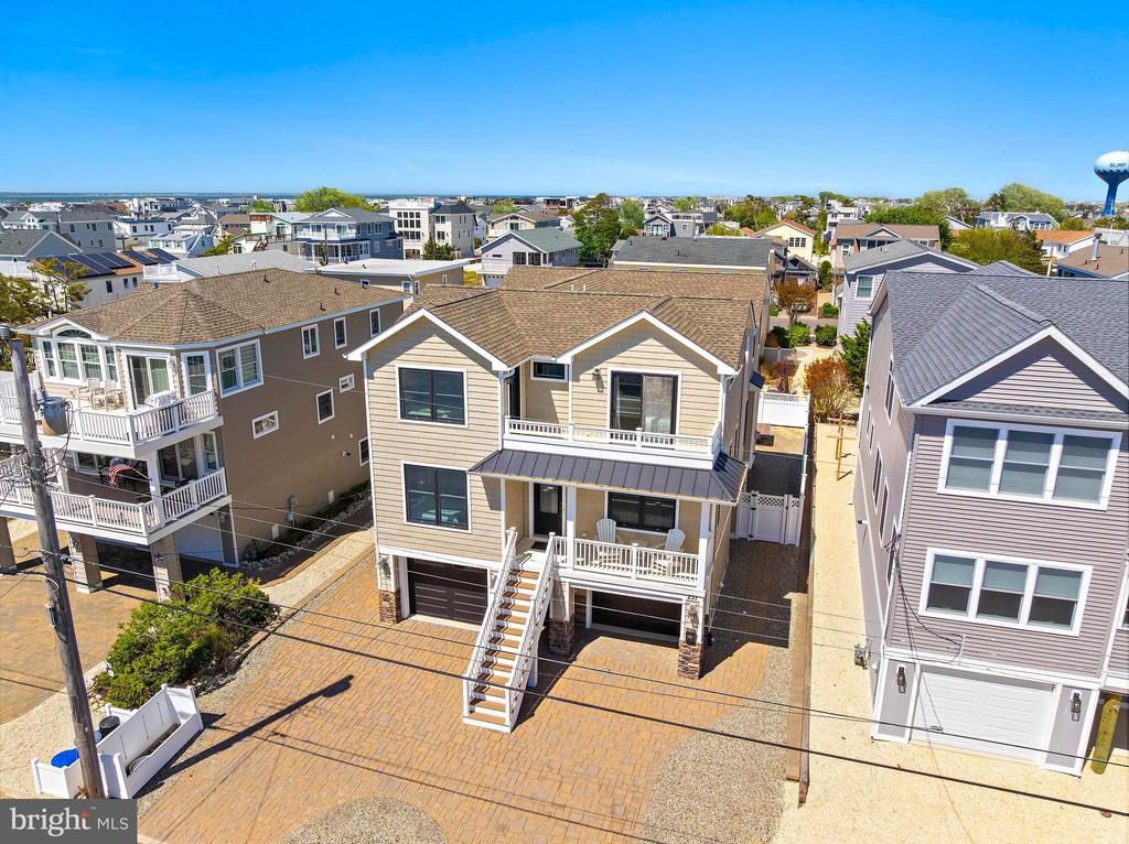 231 N 8TH STREET