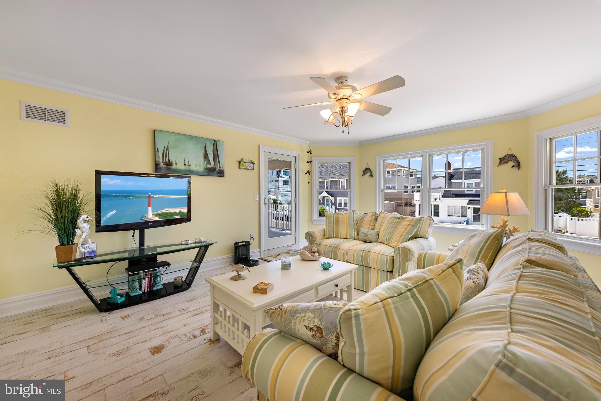 23 E 42ND STREET