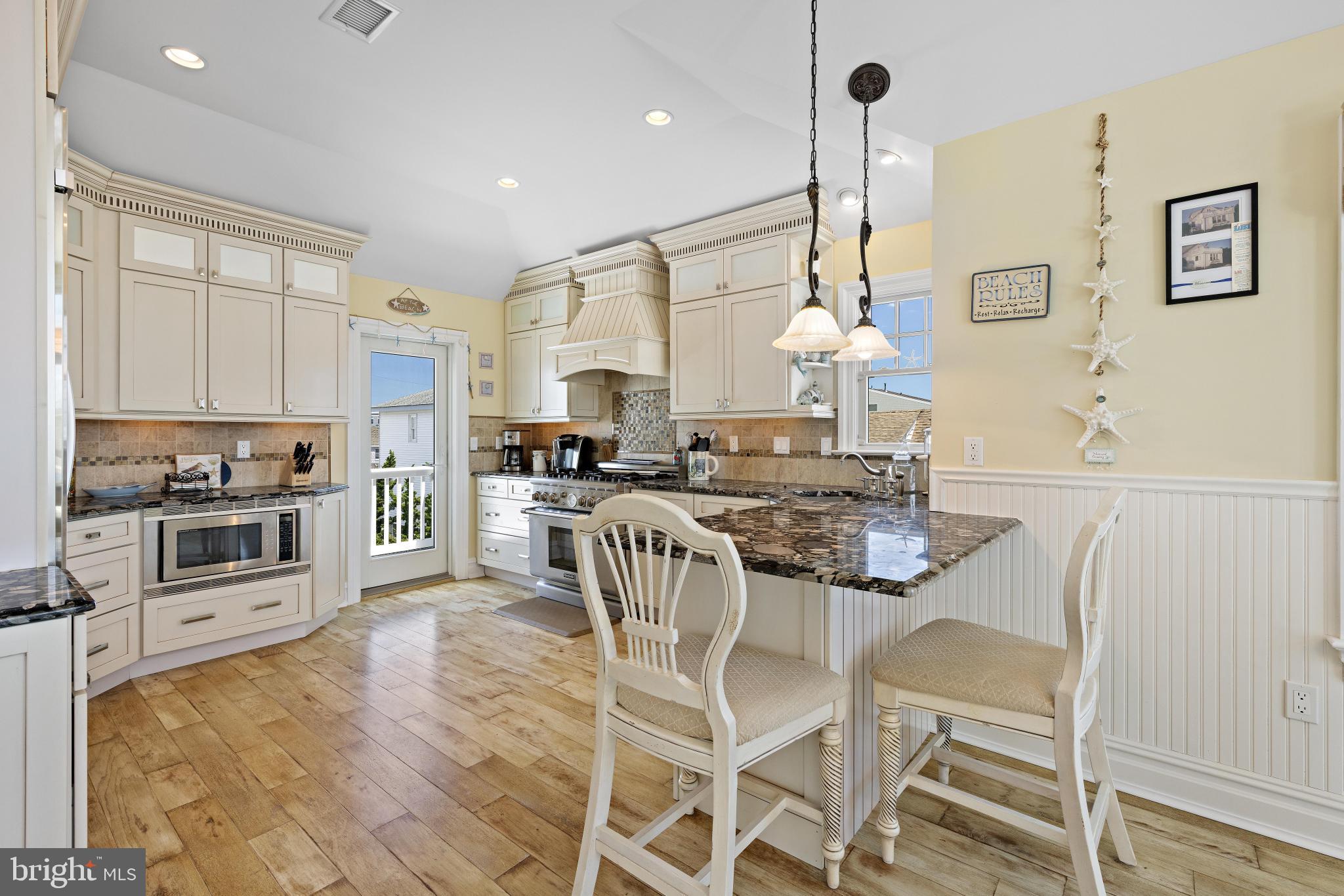 23 E 42ND STREET