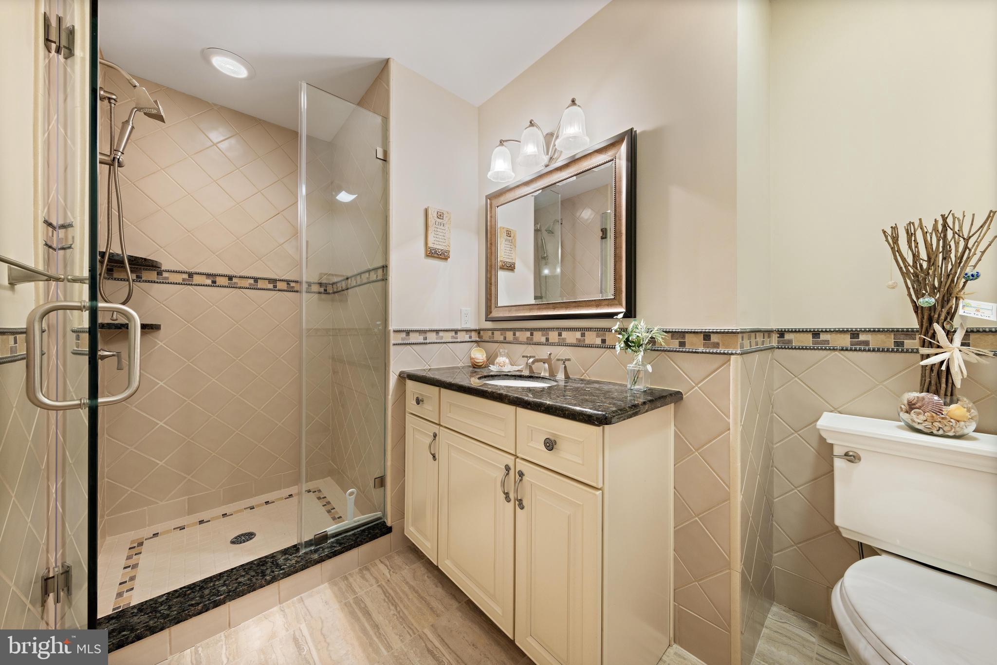 23 E 42ND STREET