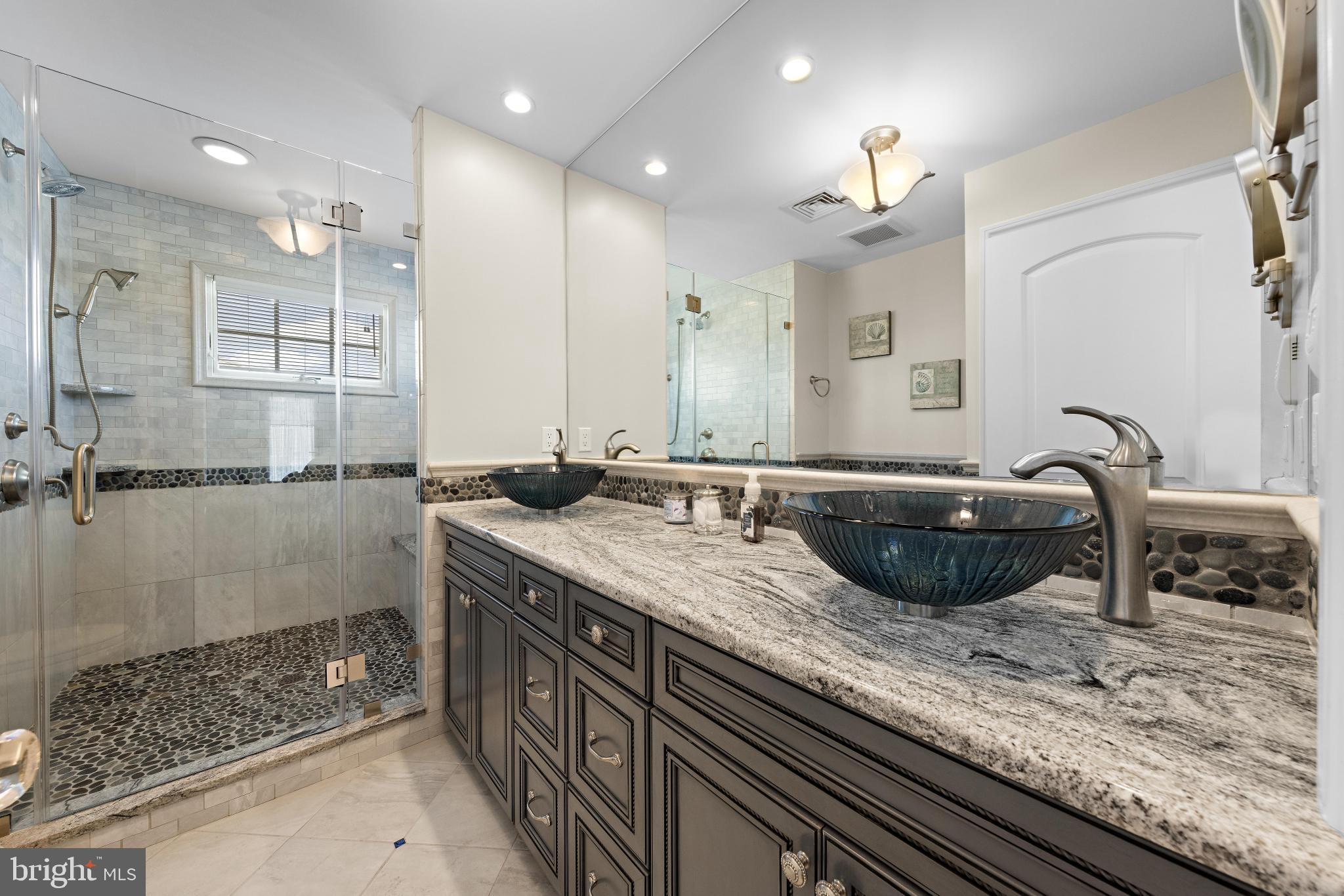 23 E 42ND STREET
