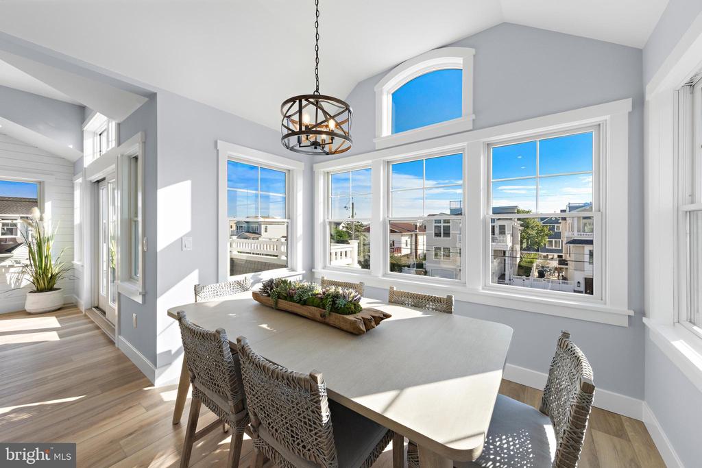 7 E 19TH STREET