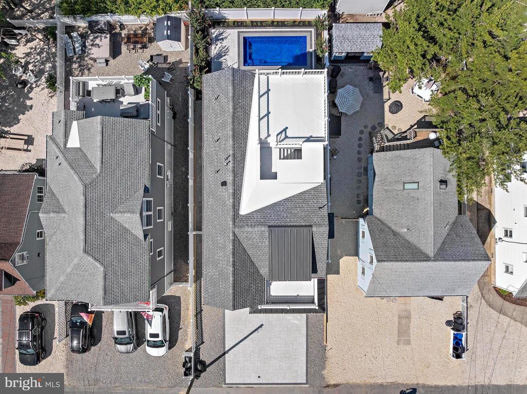 7 E 19TH STREET