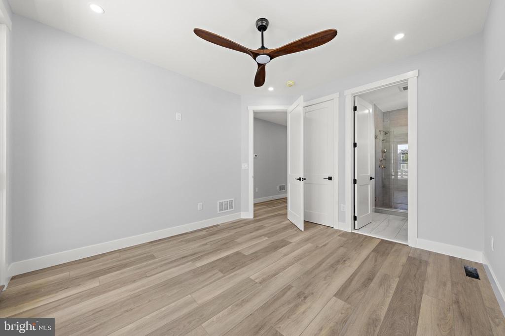 7 E 19TH STREET