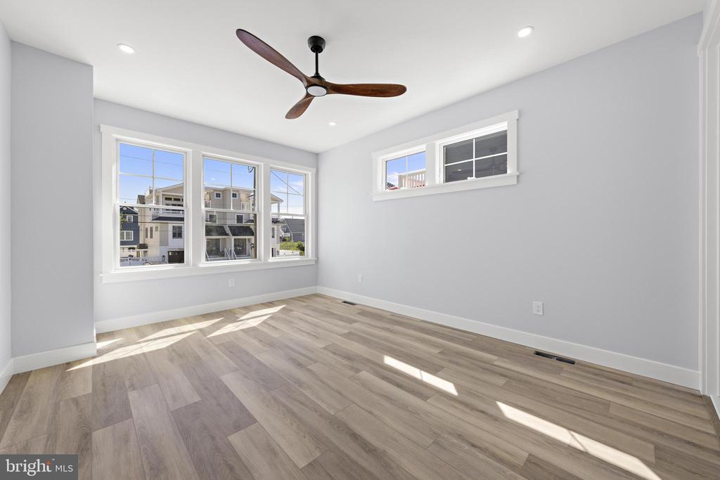 7 E 19TH STREET