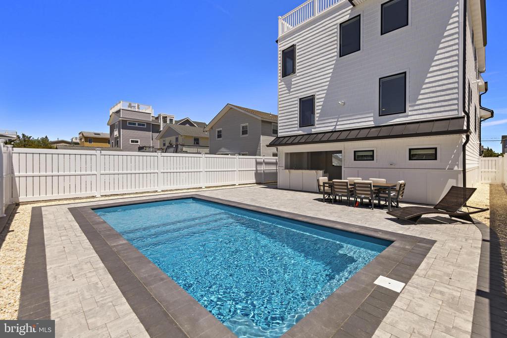 262 N 14TH STREET