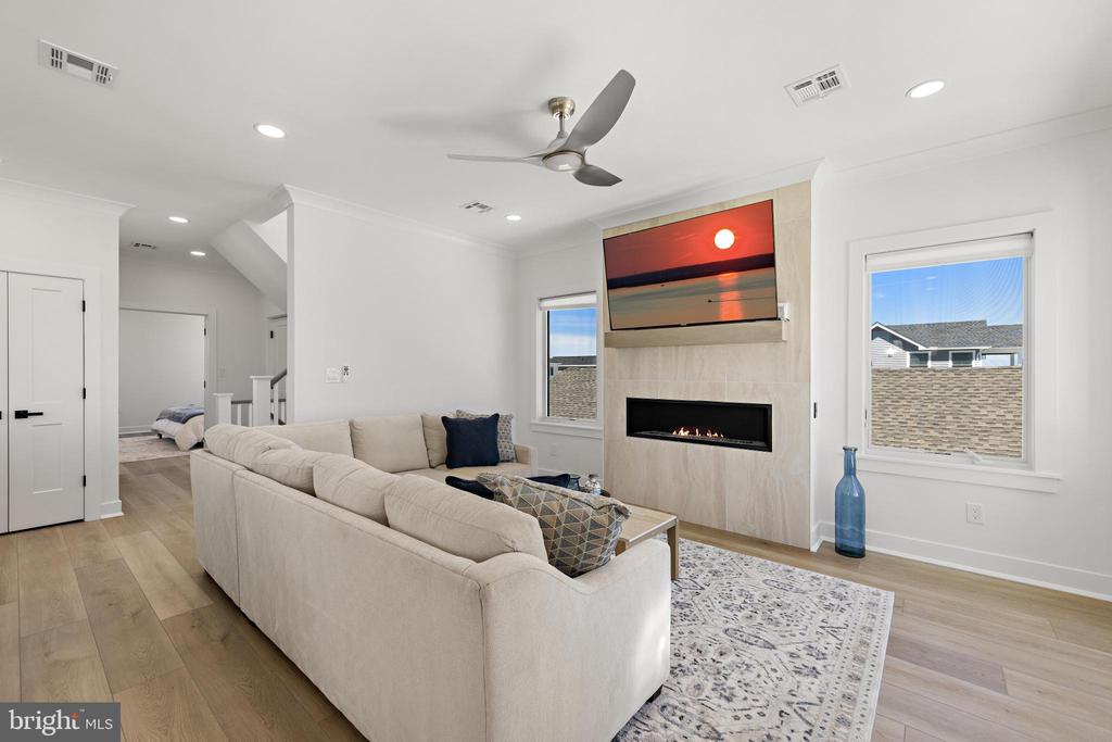 262 N 14TH STREET