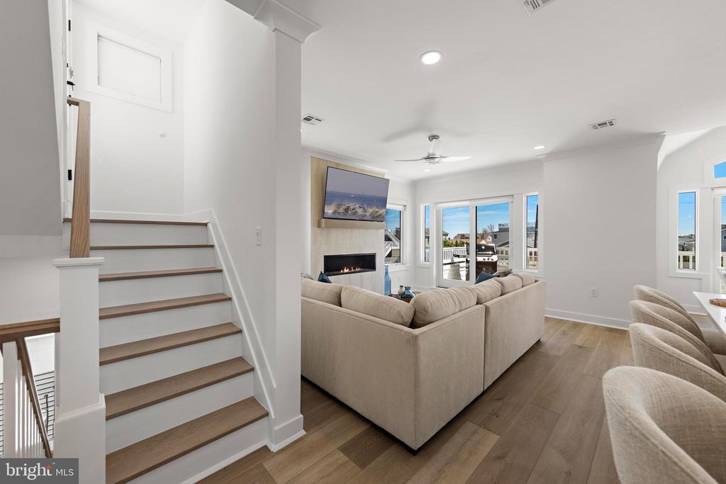 262 N 14TH STREET