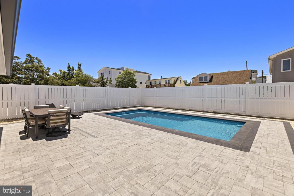 262 N 14TH STREET