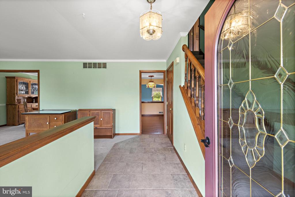146 W HOLLY LANE