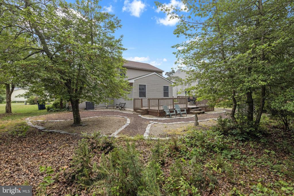 146 W HOLLY LANE