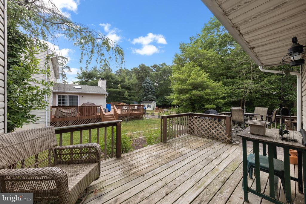 146 W HOLLY LANE