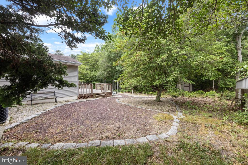 146 W HOLLY LANE