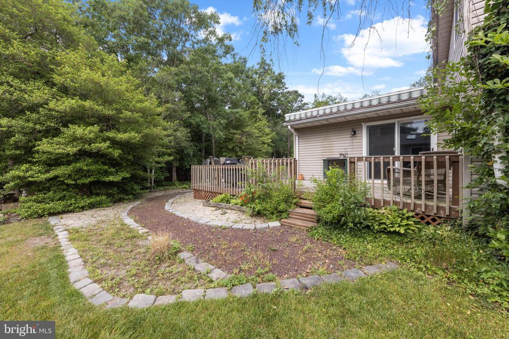 146 W HOLLY LANE