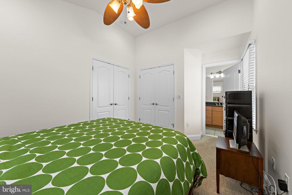 103 E LILLIE AVENUE U-B