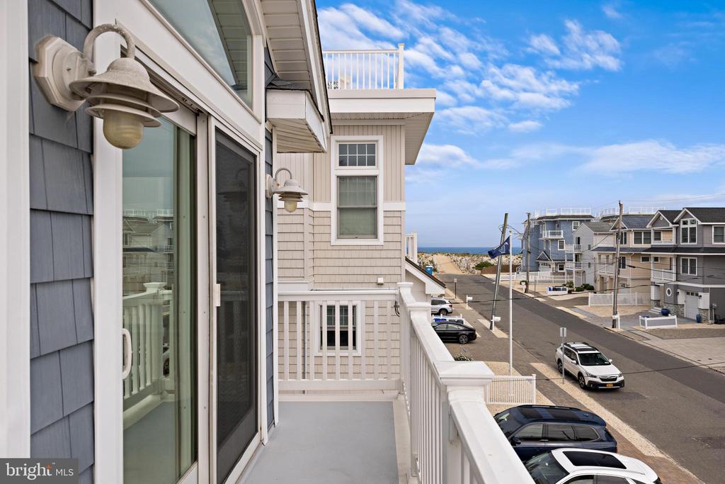 103 E LILLIE AVENUE U-B