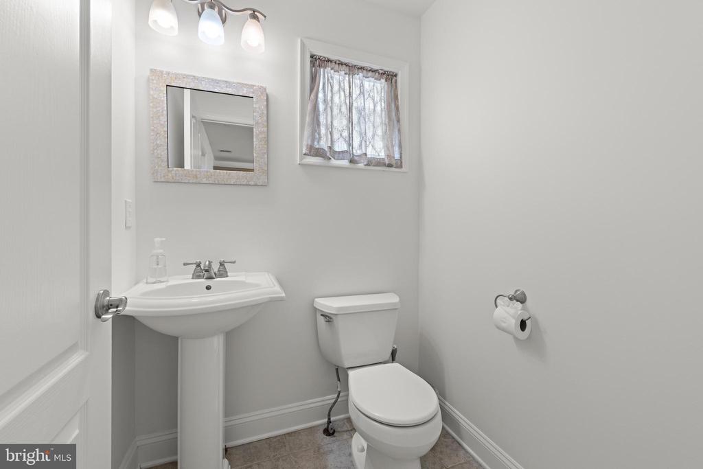 103 E LILLIE AVENUE U-B