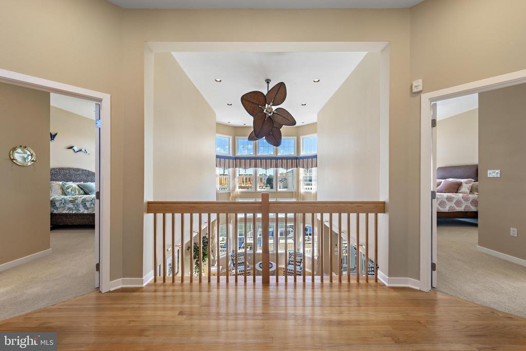15 W RYERSON LANE